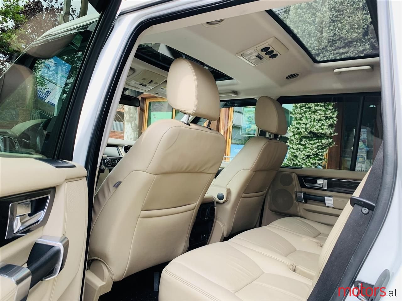 2011' Land Rover Discovery photo #6