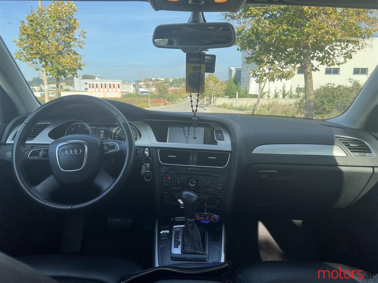 2012' Audi A4 photo #5