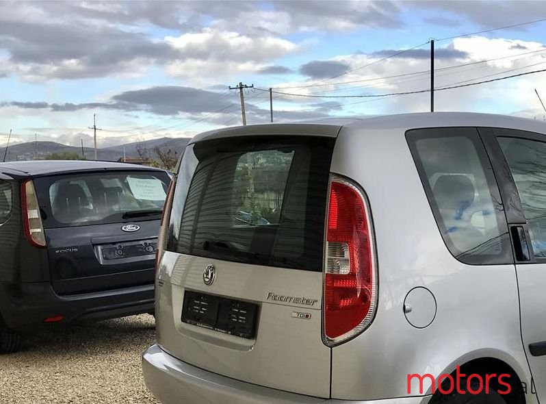 2007' Skoda Roomster photo #4