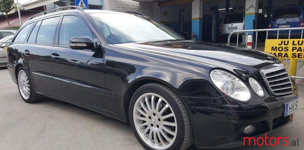 2008' Mercedes-Benz E 220 photo #1