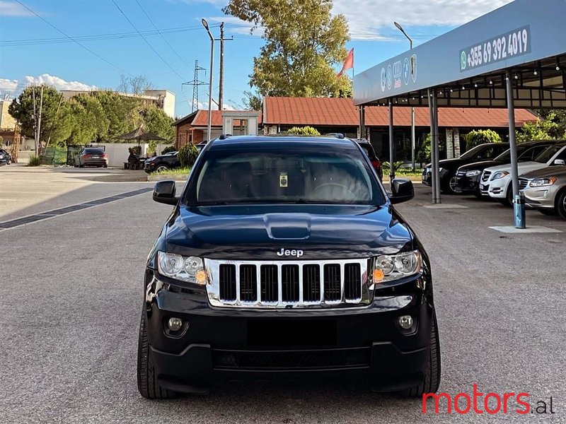 2011' Jeep Grand Cherokee photo #6