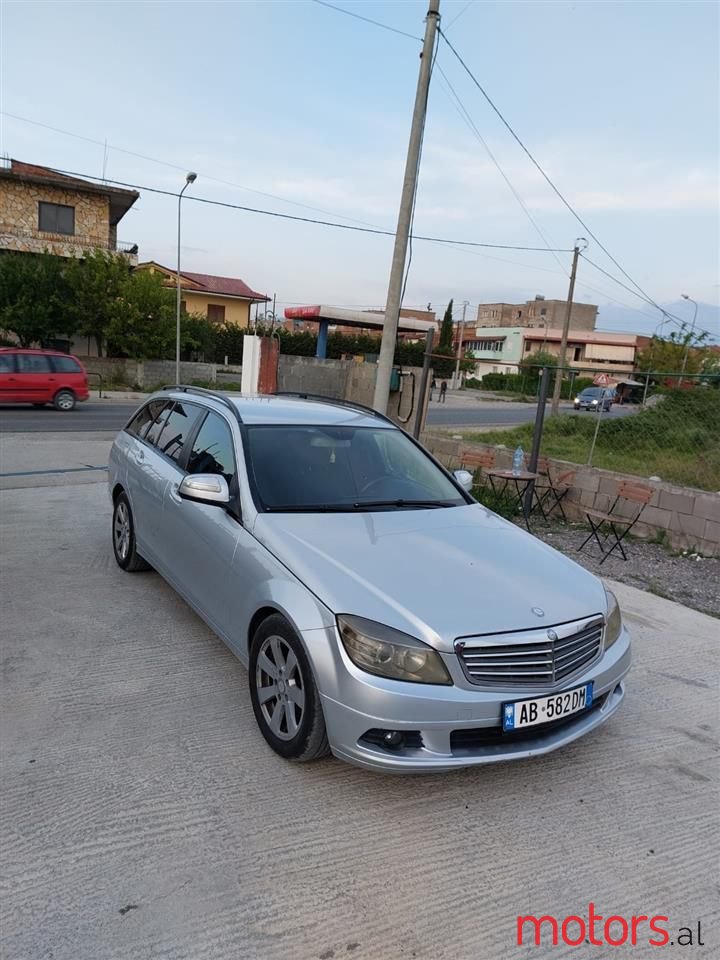 2008' Mercedes-Benz C 220 photo #1