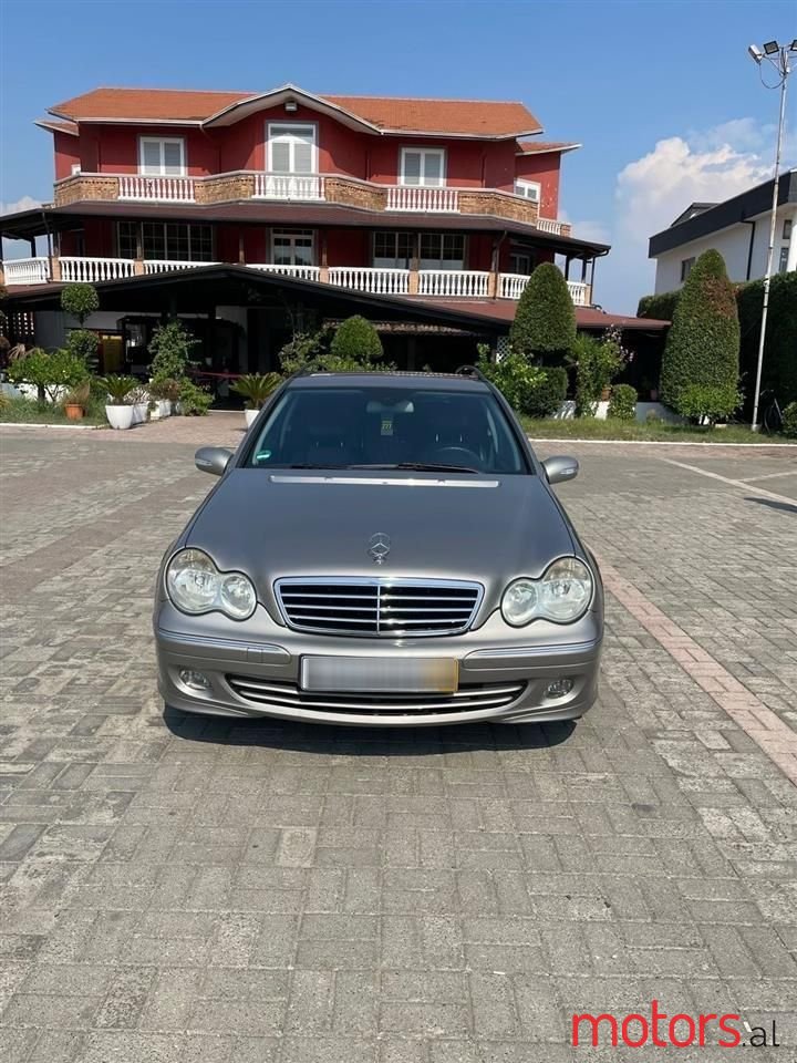 2005' Mercedes-Benz C 220 photo #1