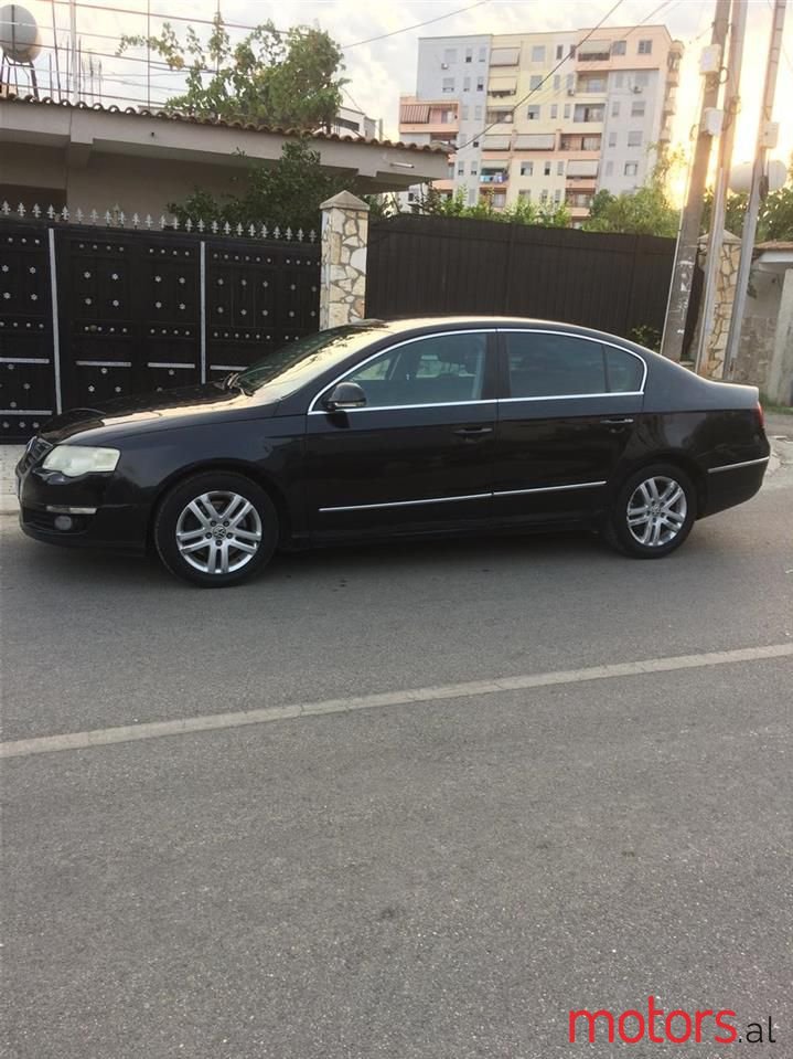 2006' Volkswagen Passat photo #2