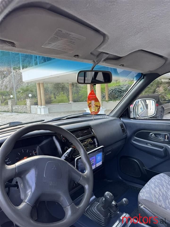 2000' Mitsubishi L200 photo #3