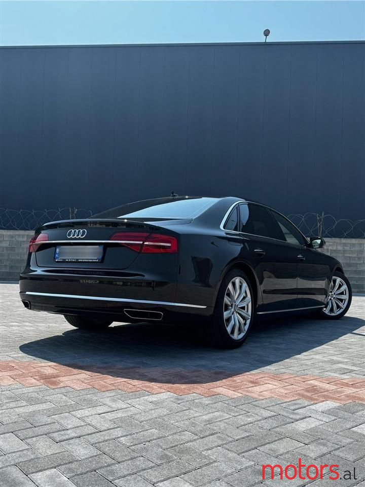 2017' Audi A8 photo #3