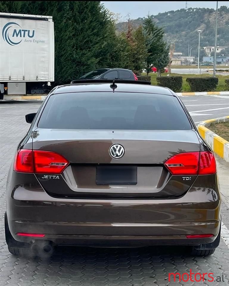 2014' Volkswagen Jetta photo #4