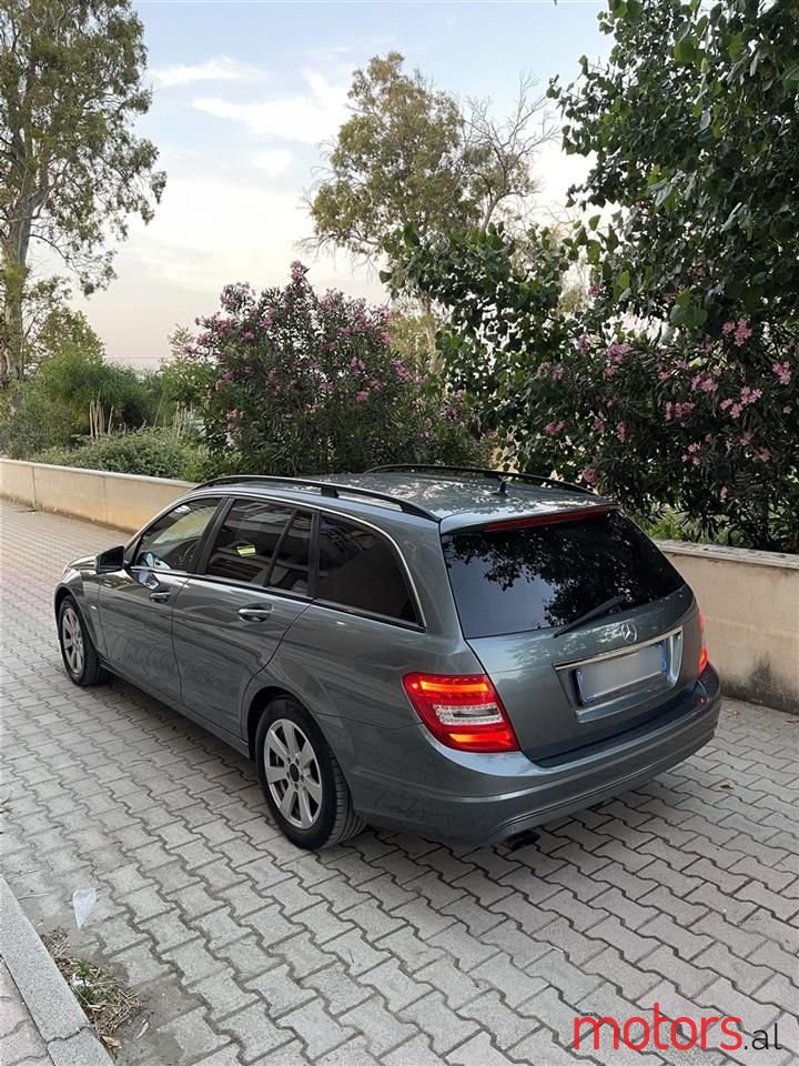 2012' Mercedes-Benz C 180 photo #6