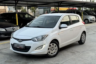 2014' Hyundai i20