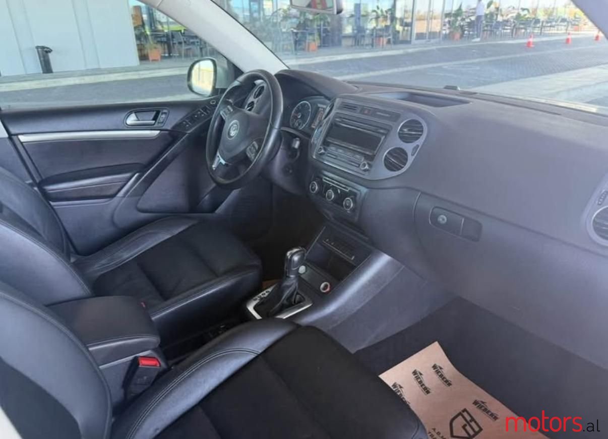 2013' Volkswagen Tiguan photo #5