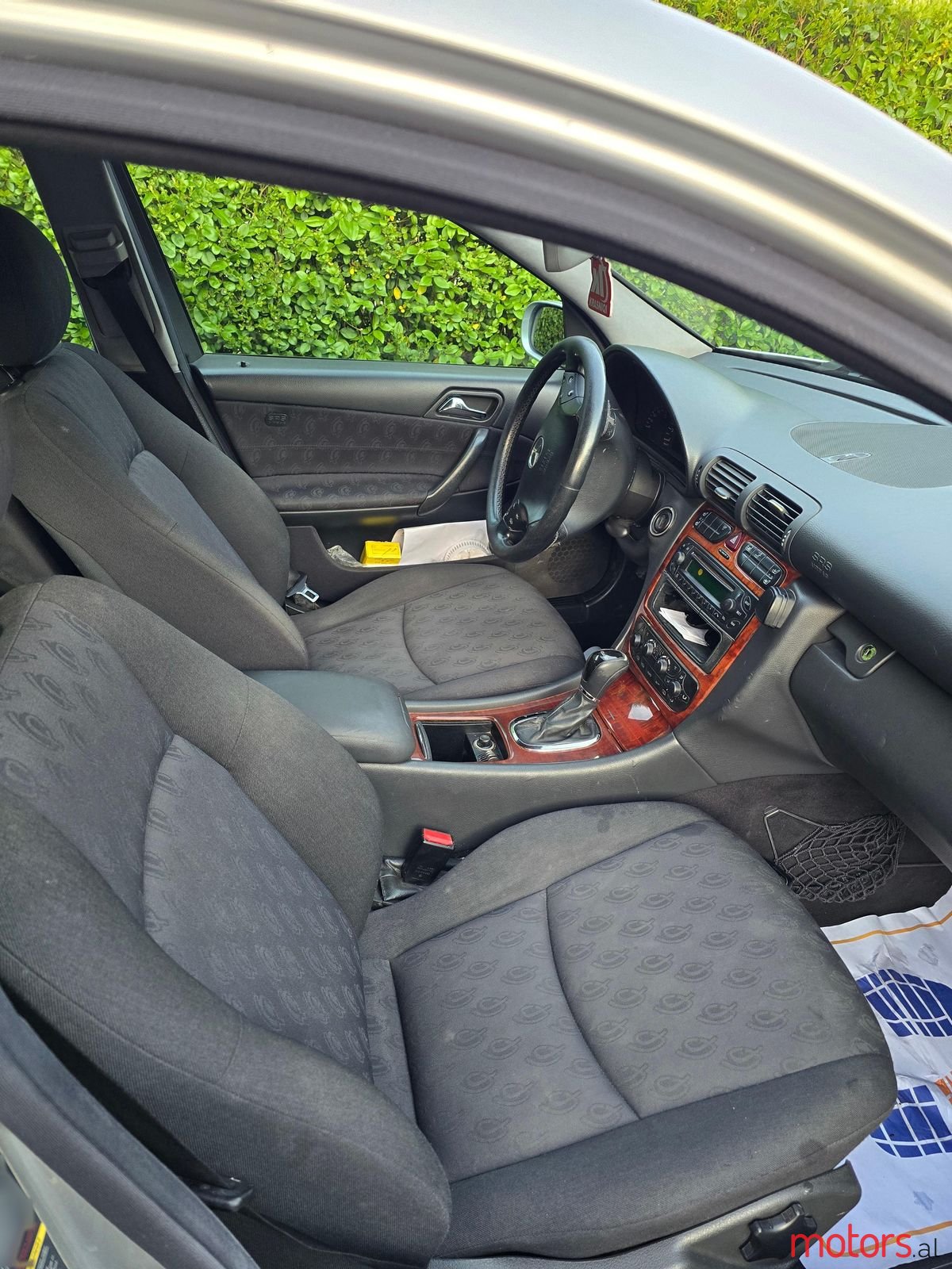 2004' Mercedes-Benz C 220 photo #4