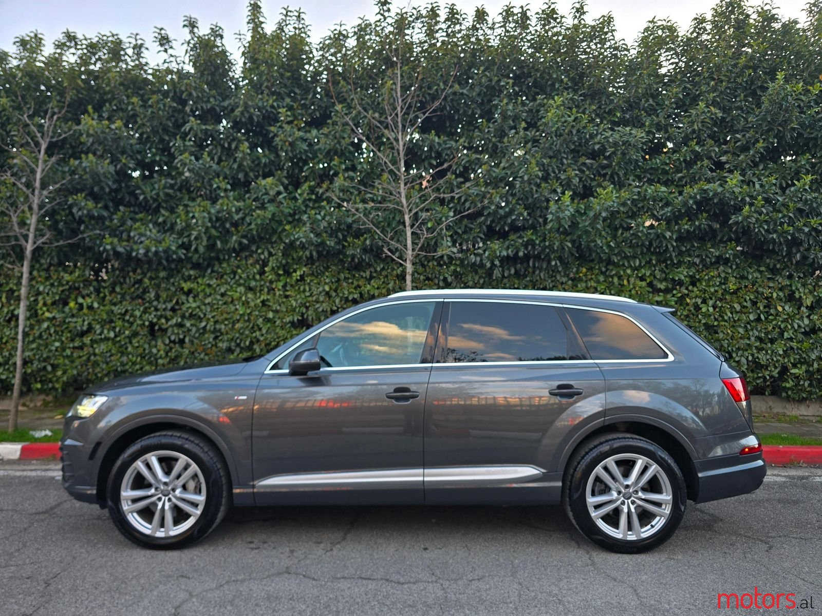 2017' Audi Q7 photo #3