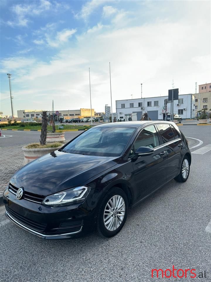 2014' Volkswagen Golf photo #1