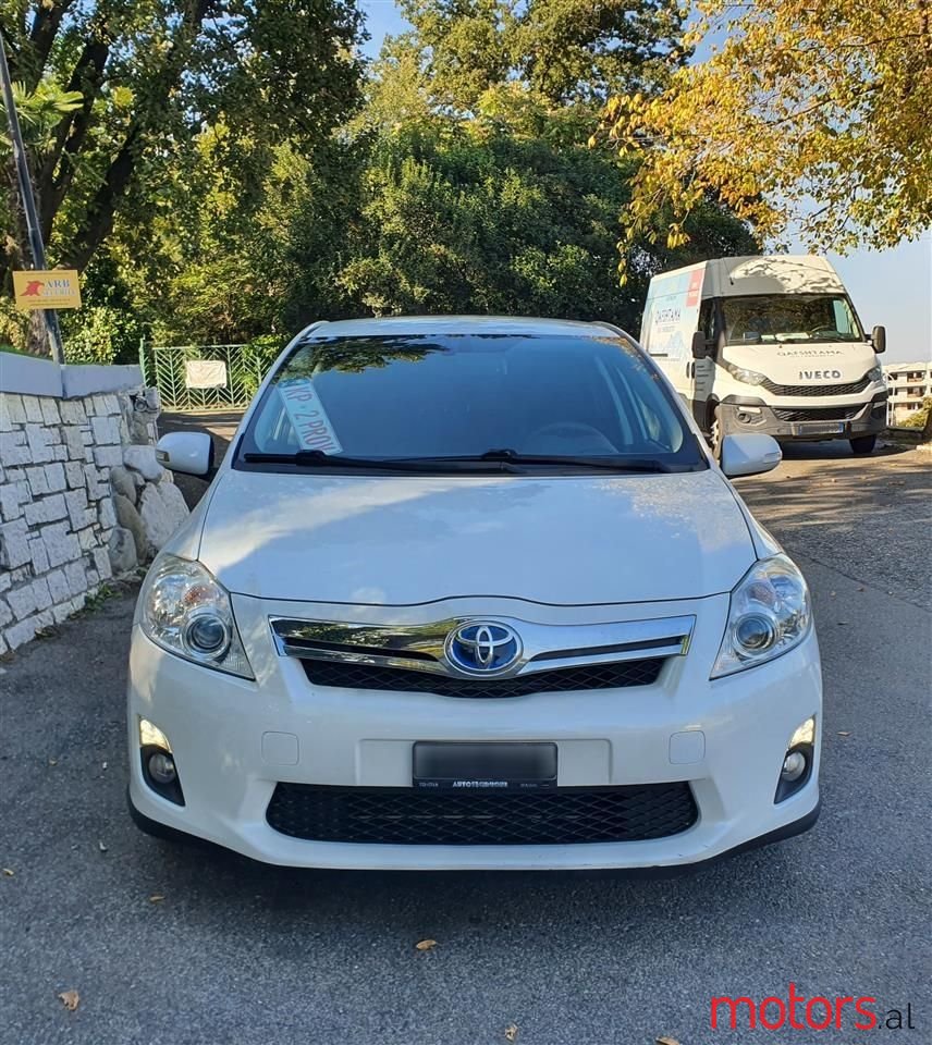 2010' Toyota Auris photo #3