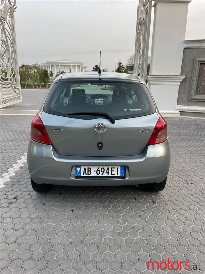 2006' Toyota Yaris photo #3