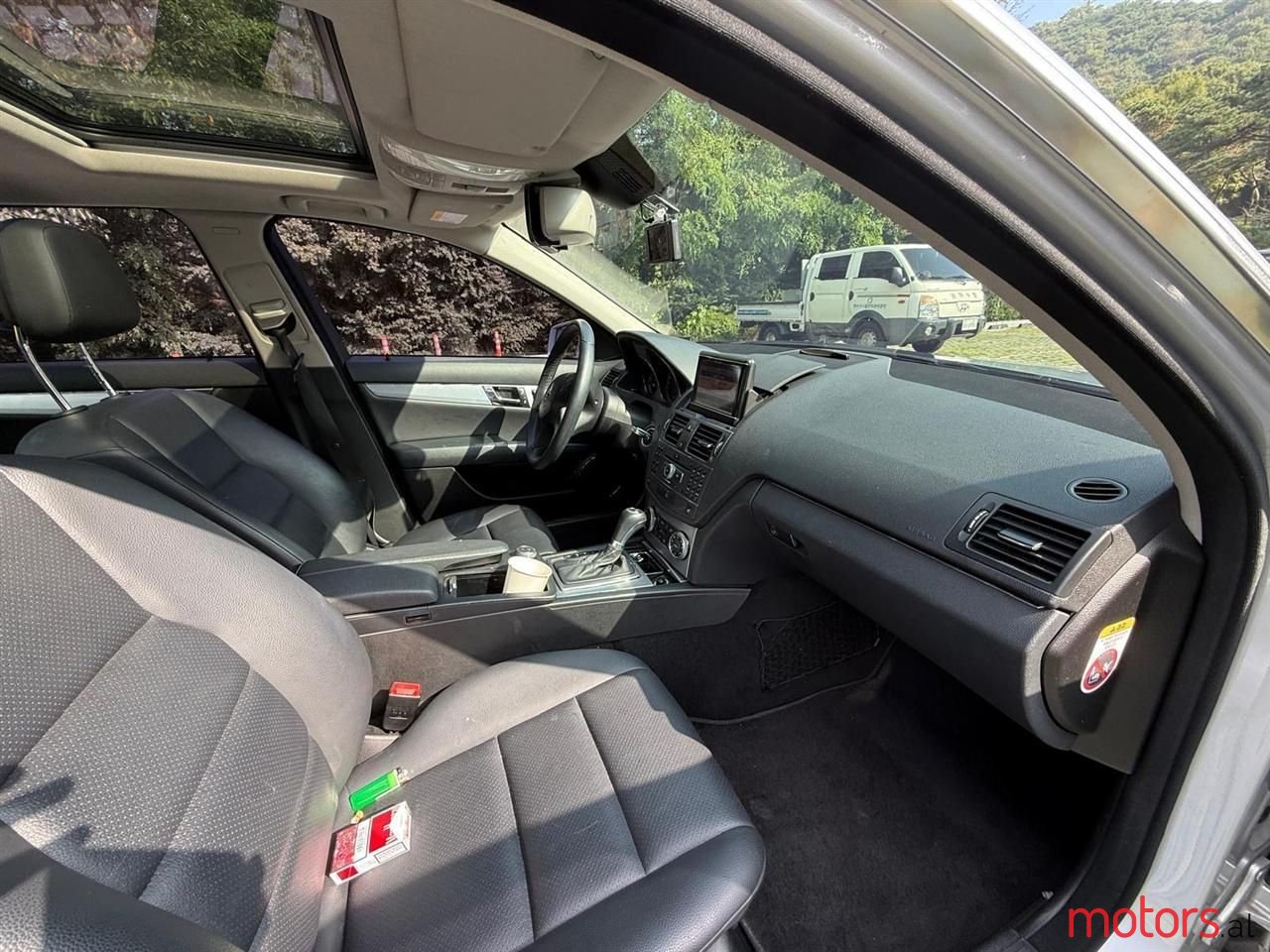 2010' Mercedes-Benz C 200 photo #6