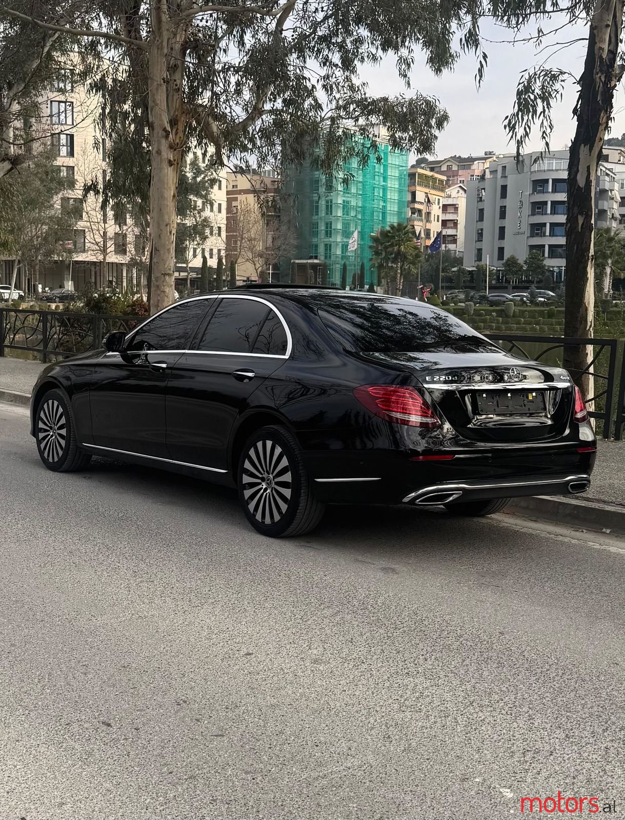 2017' Mercedes-Benz E 220 photo #4