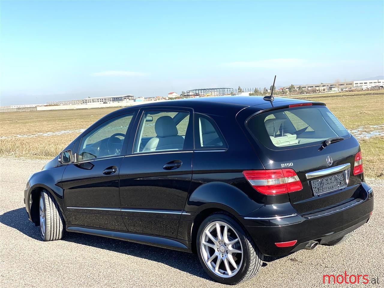 2009' Mercedes-Benz B 150 photo #3