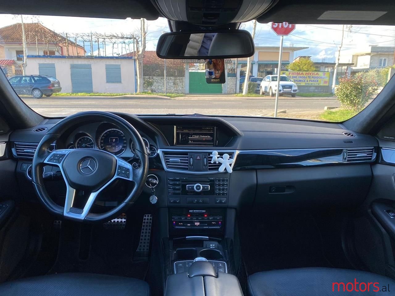 2013' Mercedes-Benz E 350 photo #6