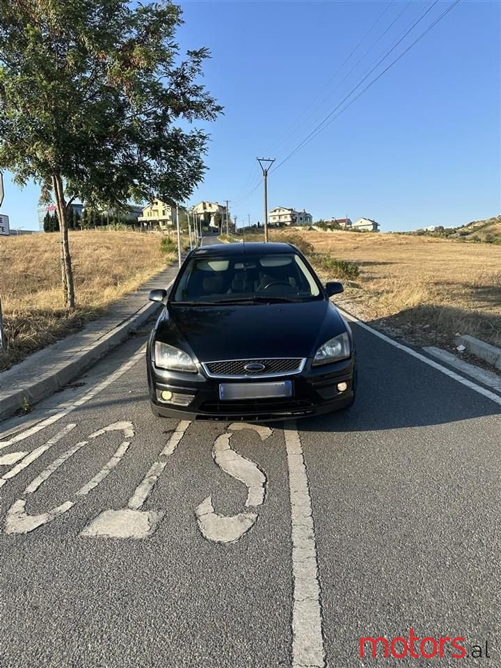 2007' Ford Focus photo #2