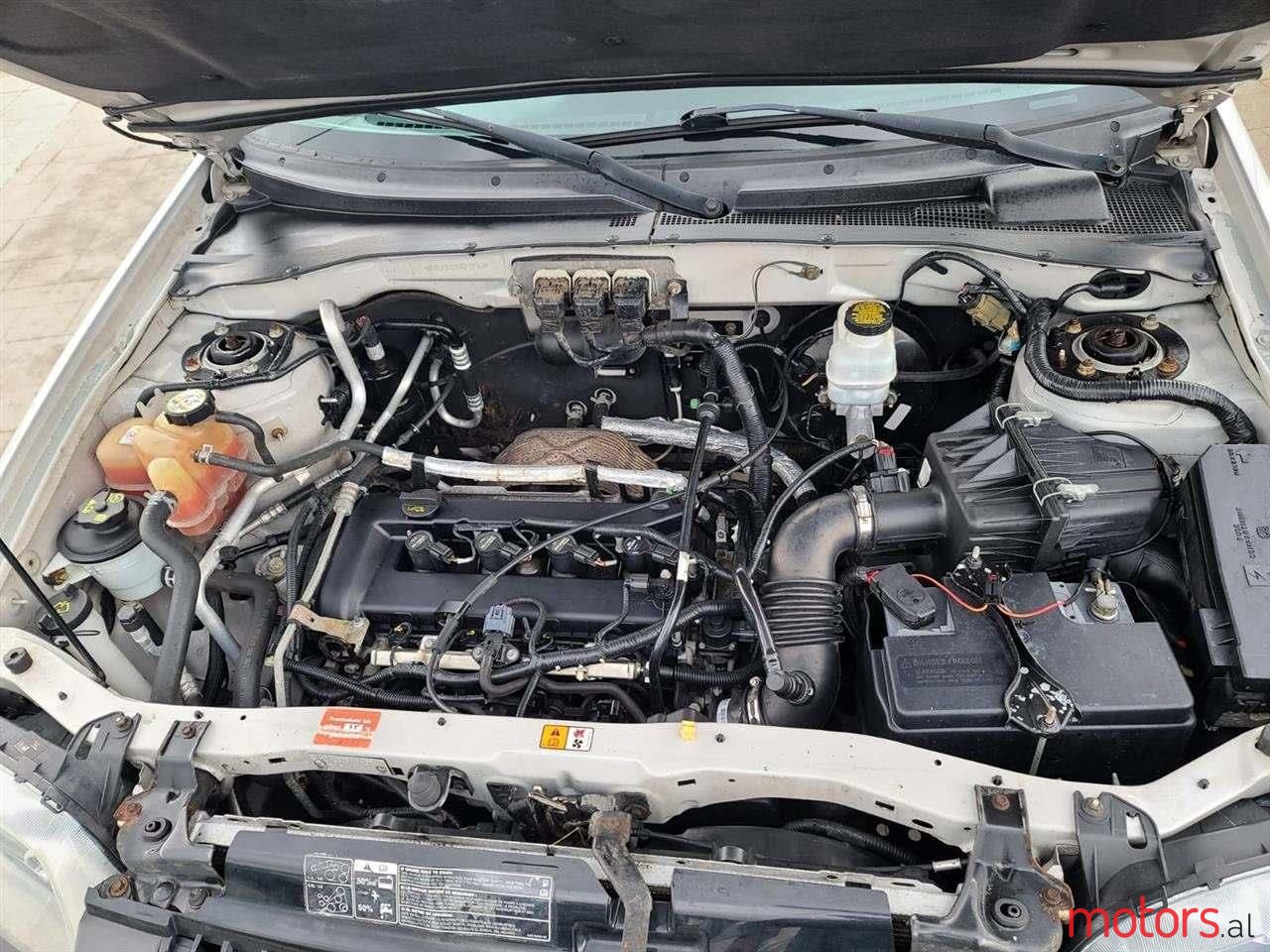 2005' Ford Maverick photo #4