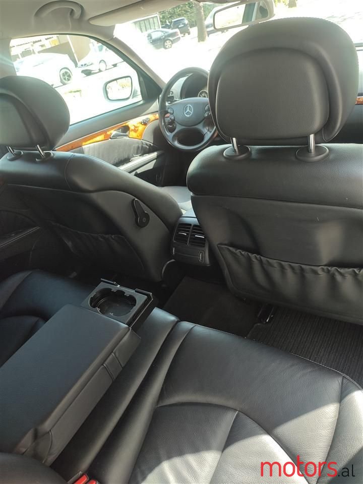 2008' Mercedes-Benz E 200 photo #5