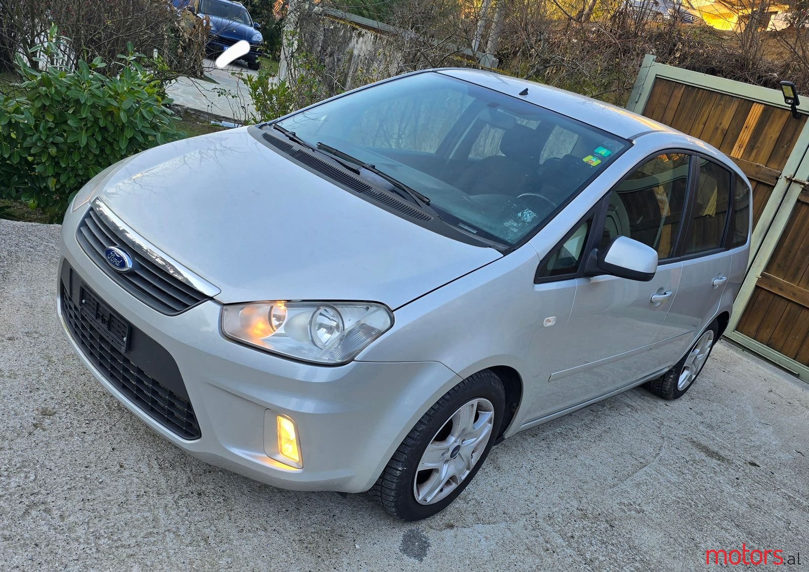 2010' Ford C-MAX photo #1
