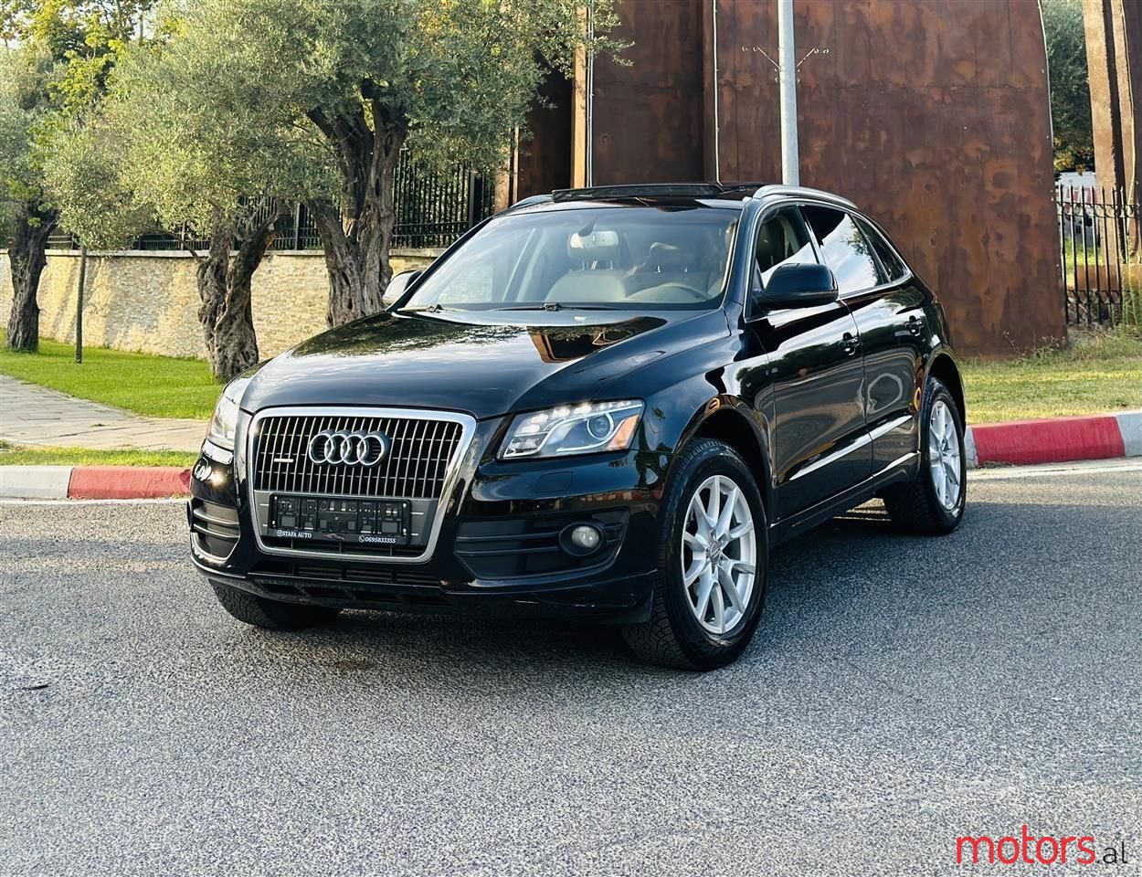 2012' Audi Q5 photo #1