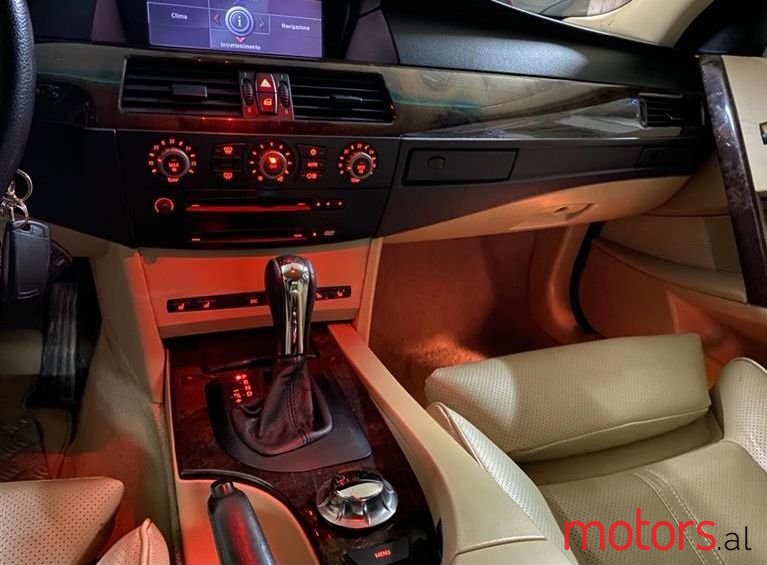 2005' BMW 525 photo #5