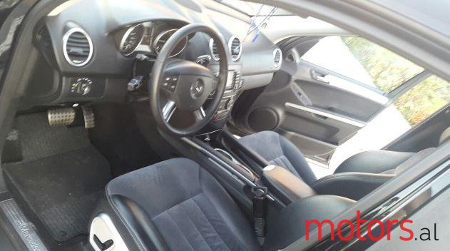 2008' Mercedes-Benz ML-Class photo #1