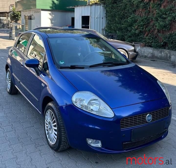 2007' Fiat Grande Punto photo #1
