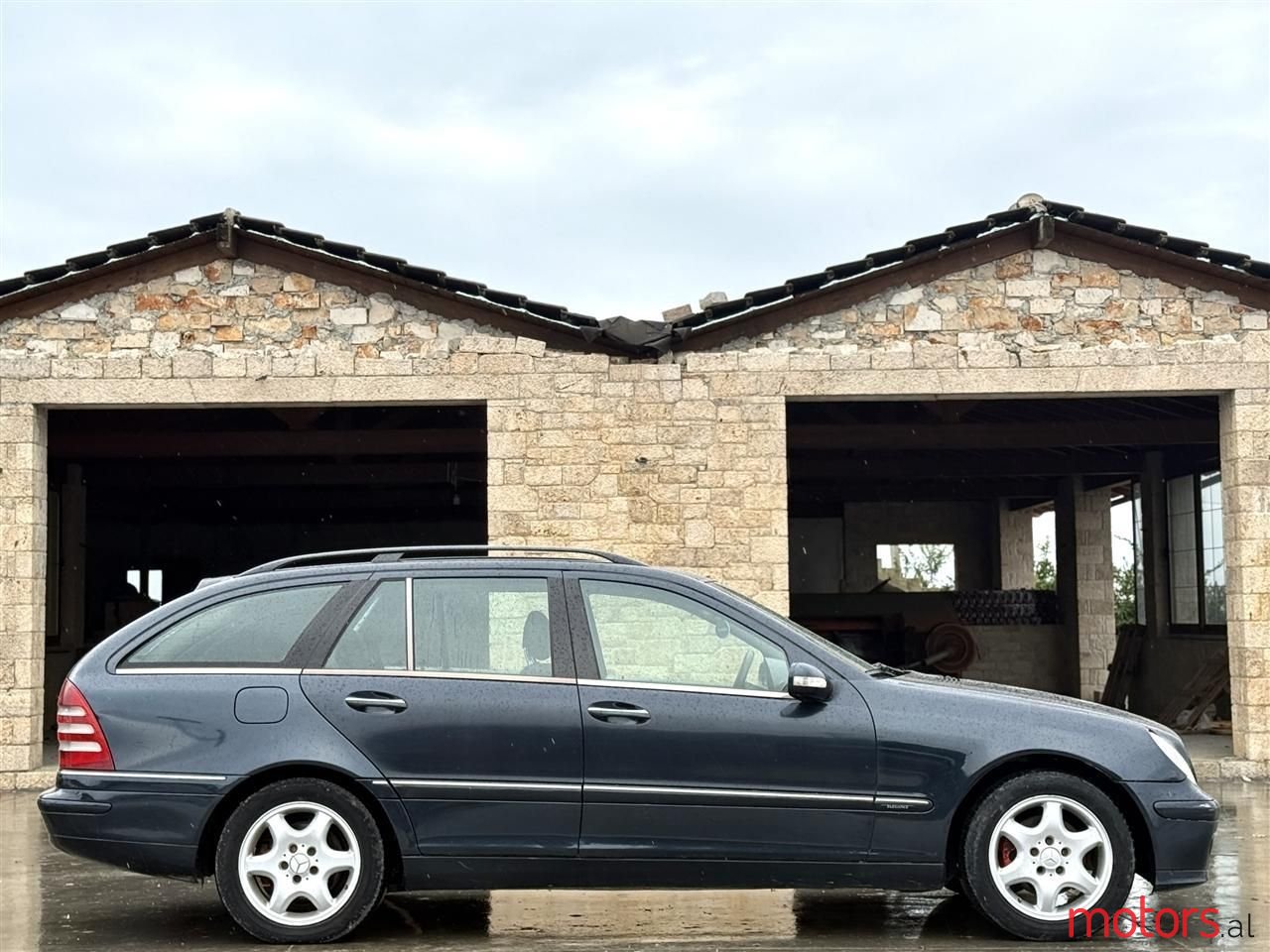 2004' Mercedes-Benz C 220 photo #5