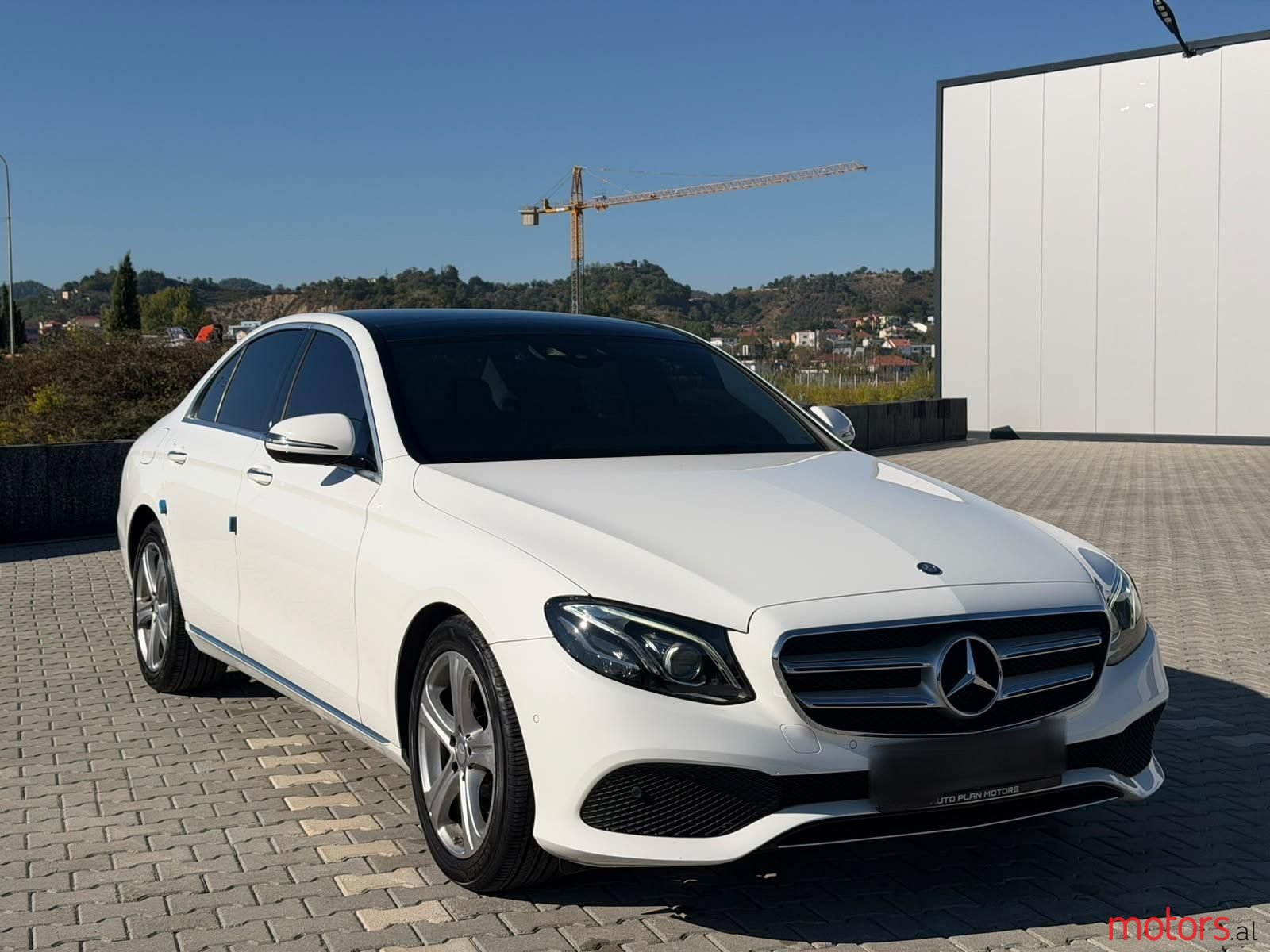 2017' Mercedes-Benz E 220 photo #6