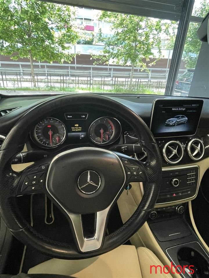 2016' Mercedes-Benz CLA 250 photo #2