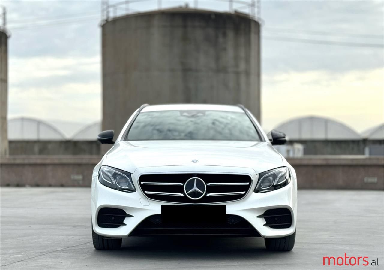 2018' Mercedes-Benz E 220 photo #1