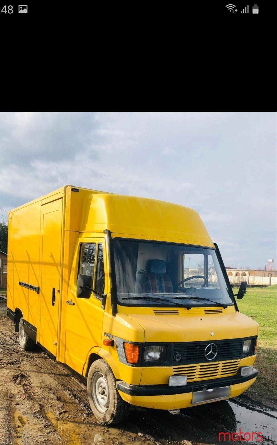 2005' Mercedes-Benz 12-18 photo #1