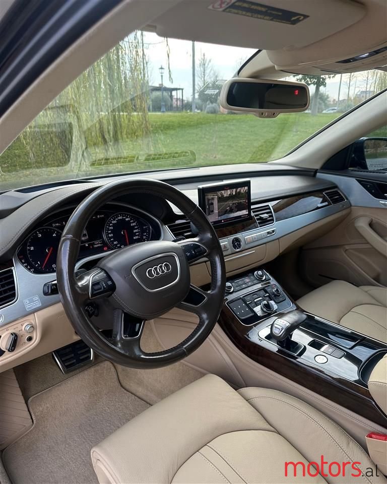 2015' Audi A8 photo #5