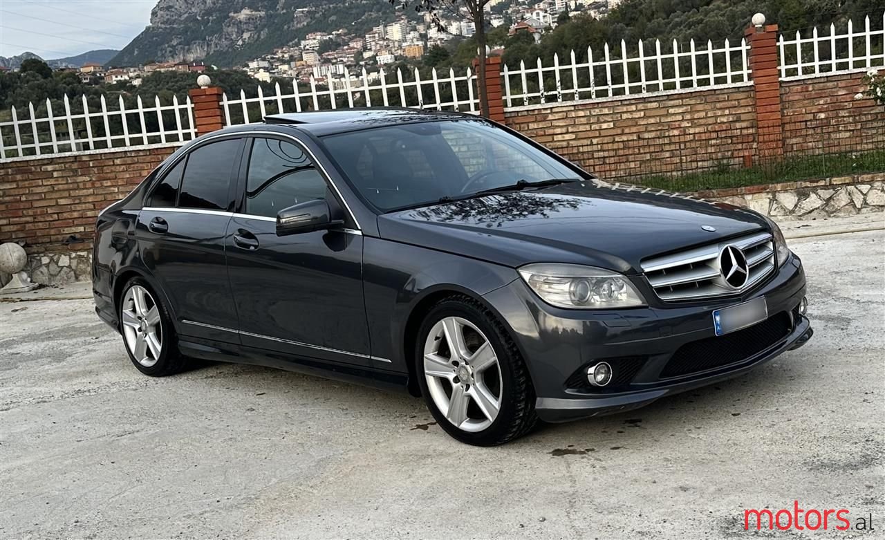 2010' Mercedes-Benz C 300 photo #2