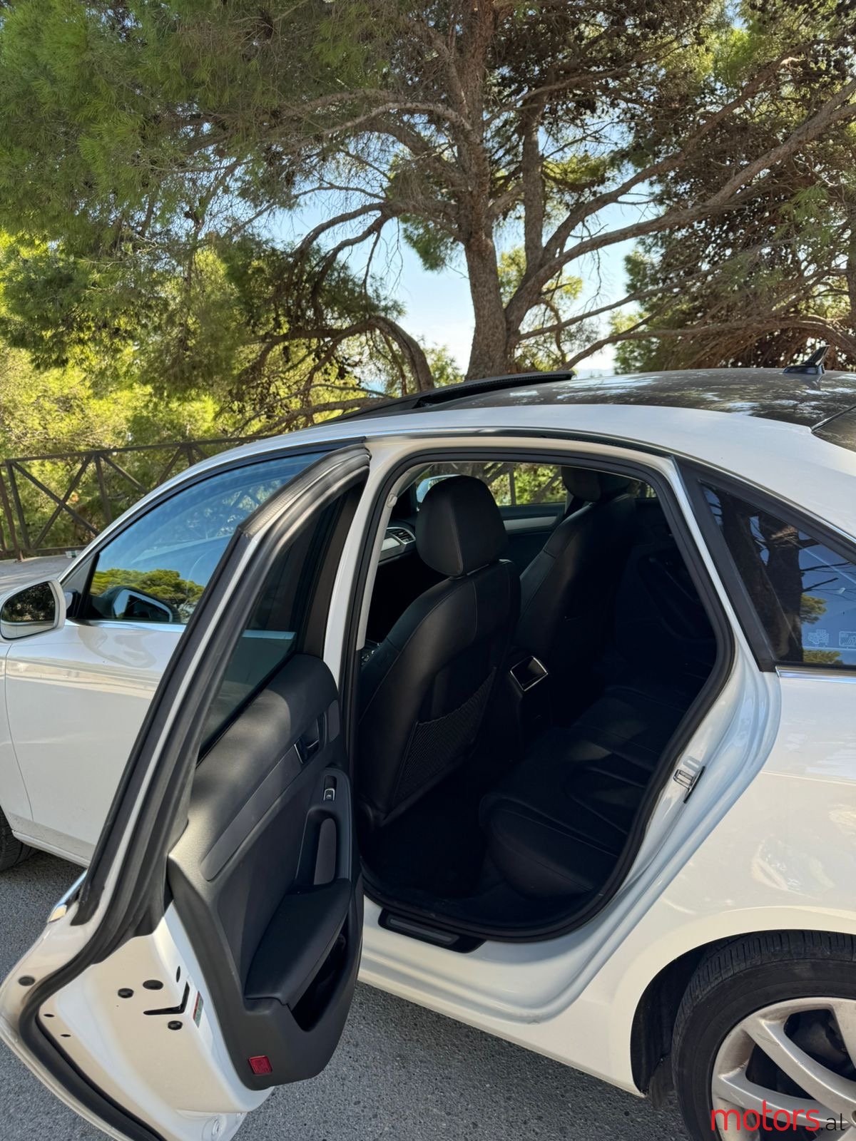 2015' Audi A4 photo #7