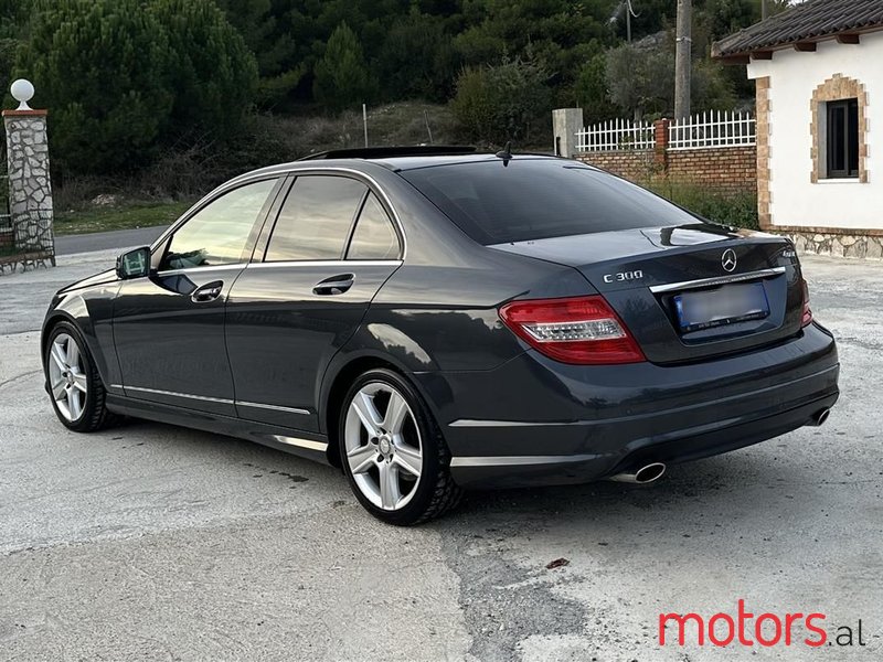 2010' Mercedes-Benz C 300 photo #5