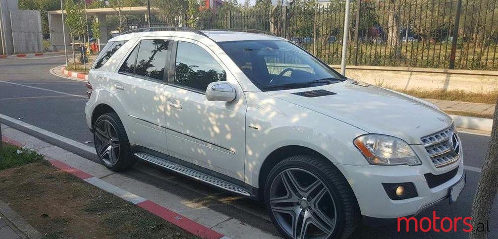 2009' Mercedes-Benz ML 320 photo #1