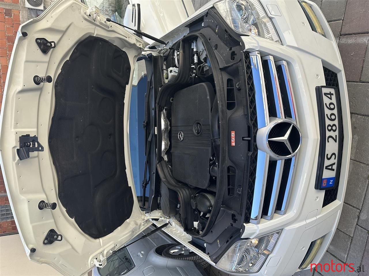 2009' Mercedes-Benz 220 photo #3