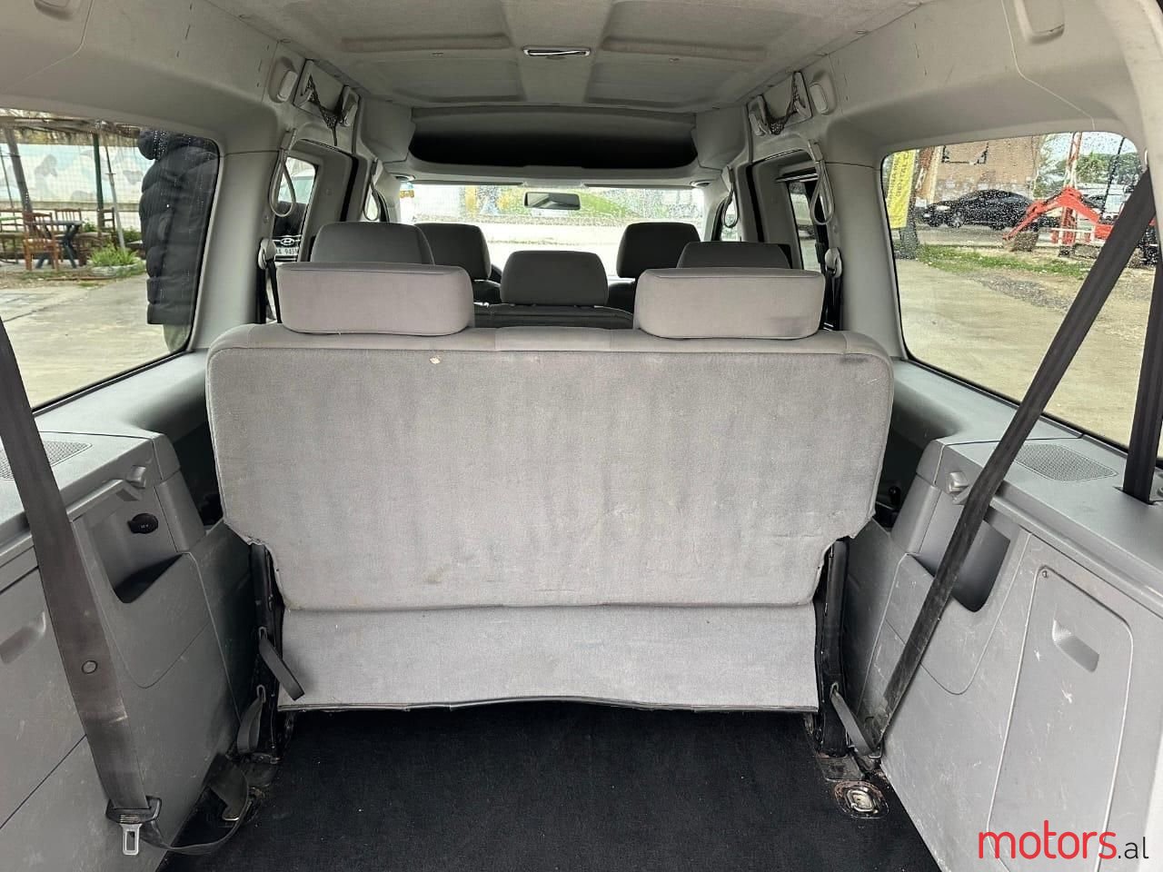 2010' Volkswagen Caddy photo #5