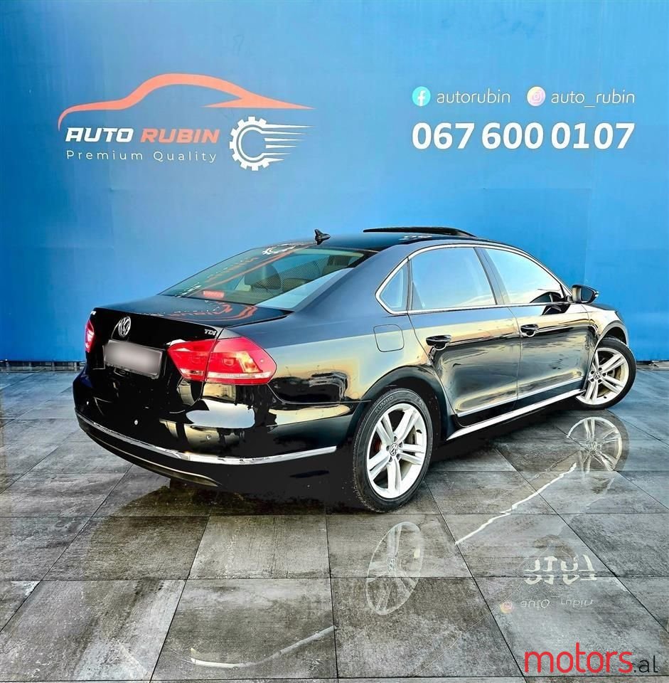 2015' Volkswagen Passat photo #2