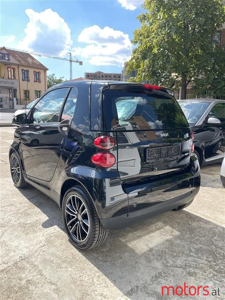 2011' Smart Fortwo photo #5