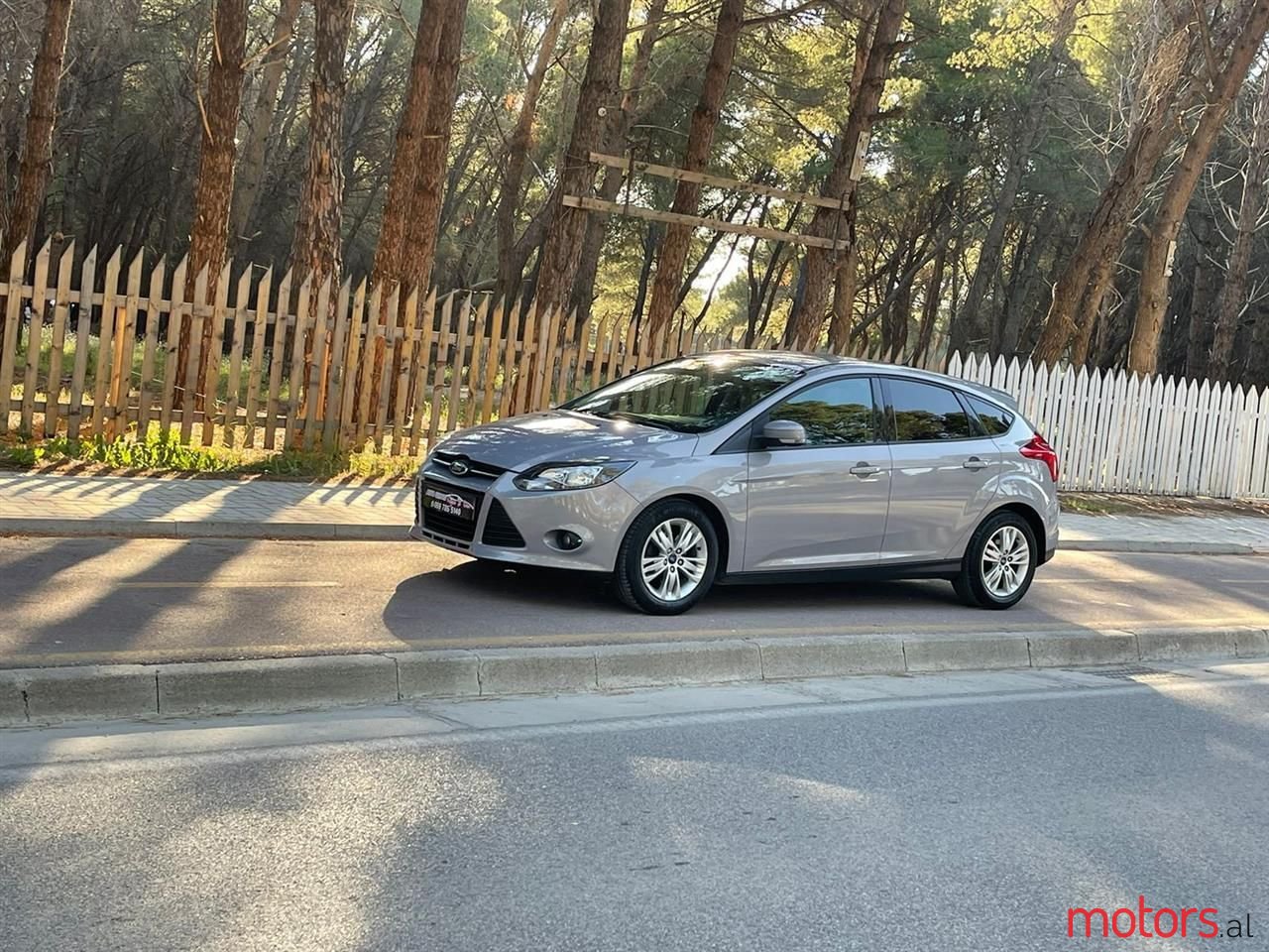 2011' Ford Focus photo #5