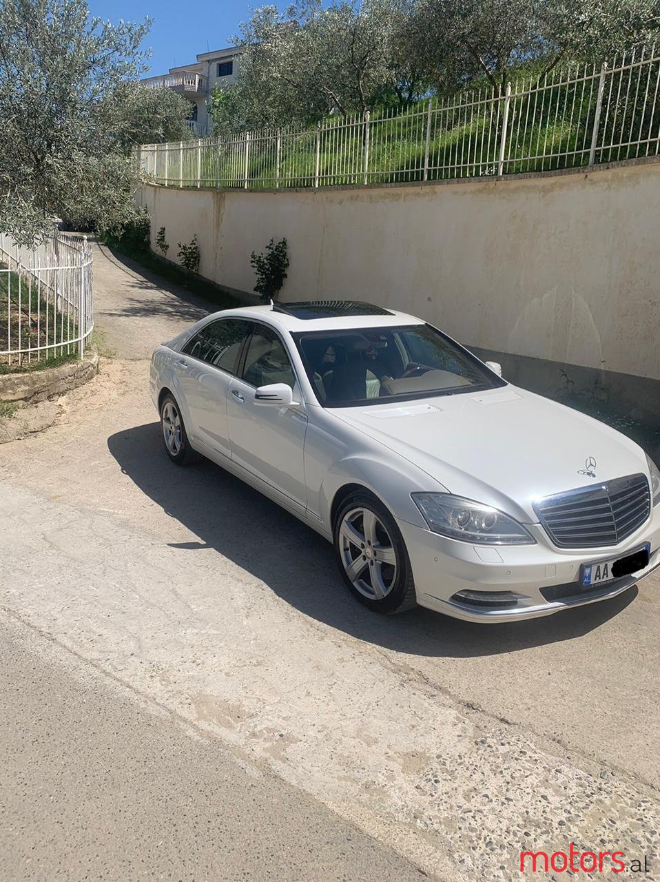 2011' Mercedes-Benz S 350 Lungo photo #1