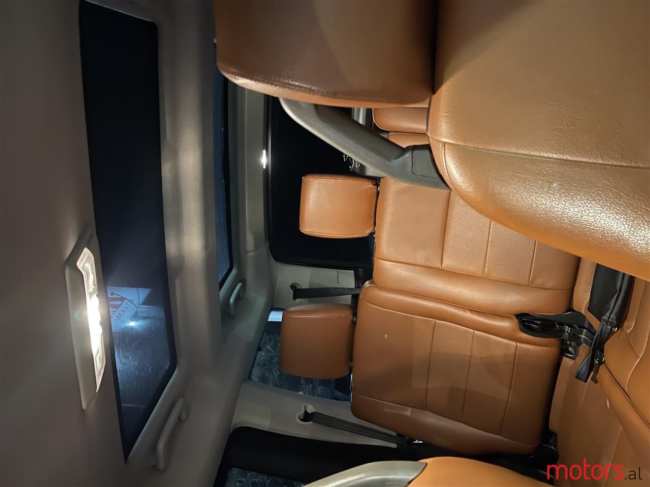 2008' Land Rover Discovery photo #2