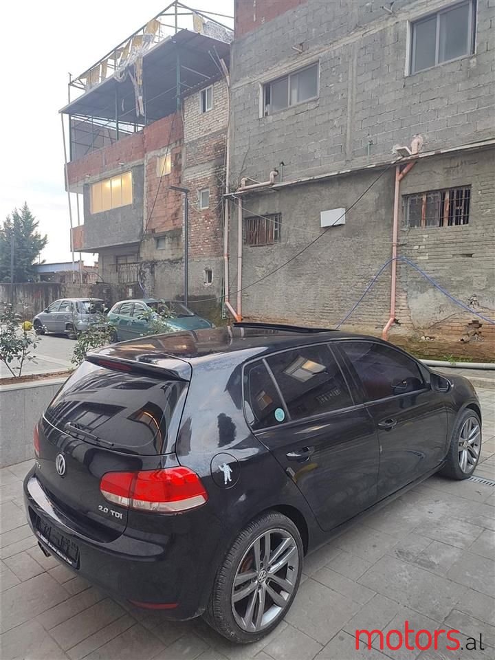 2010' Volkswagen Golf photo #4