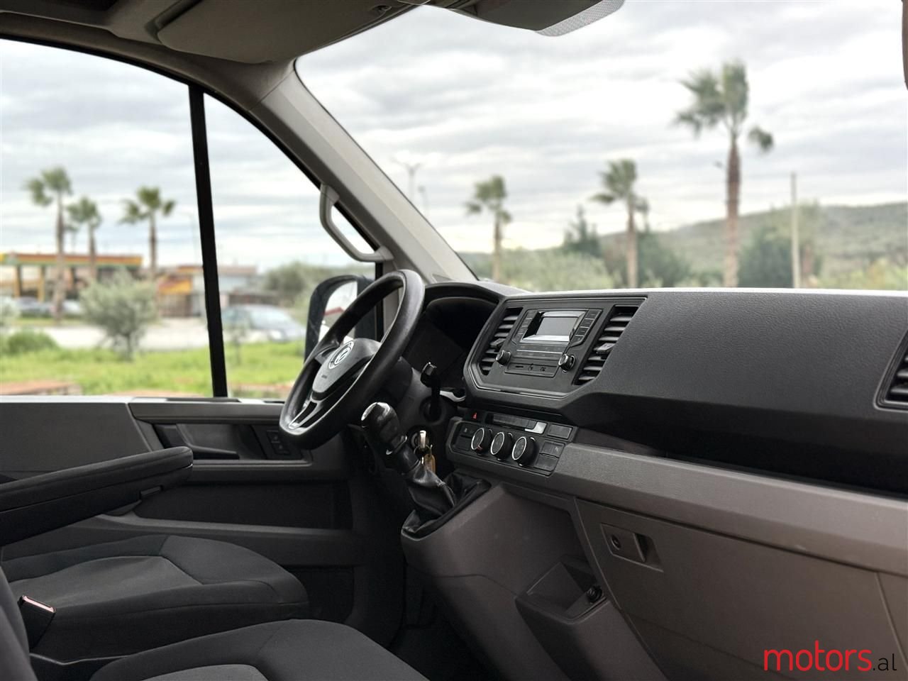 2019' Volkswagen Crafter photo #5